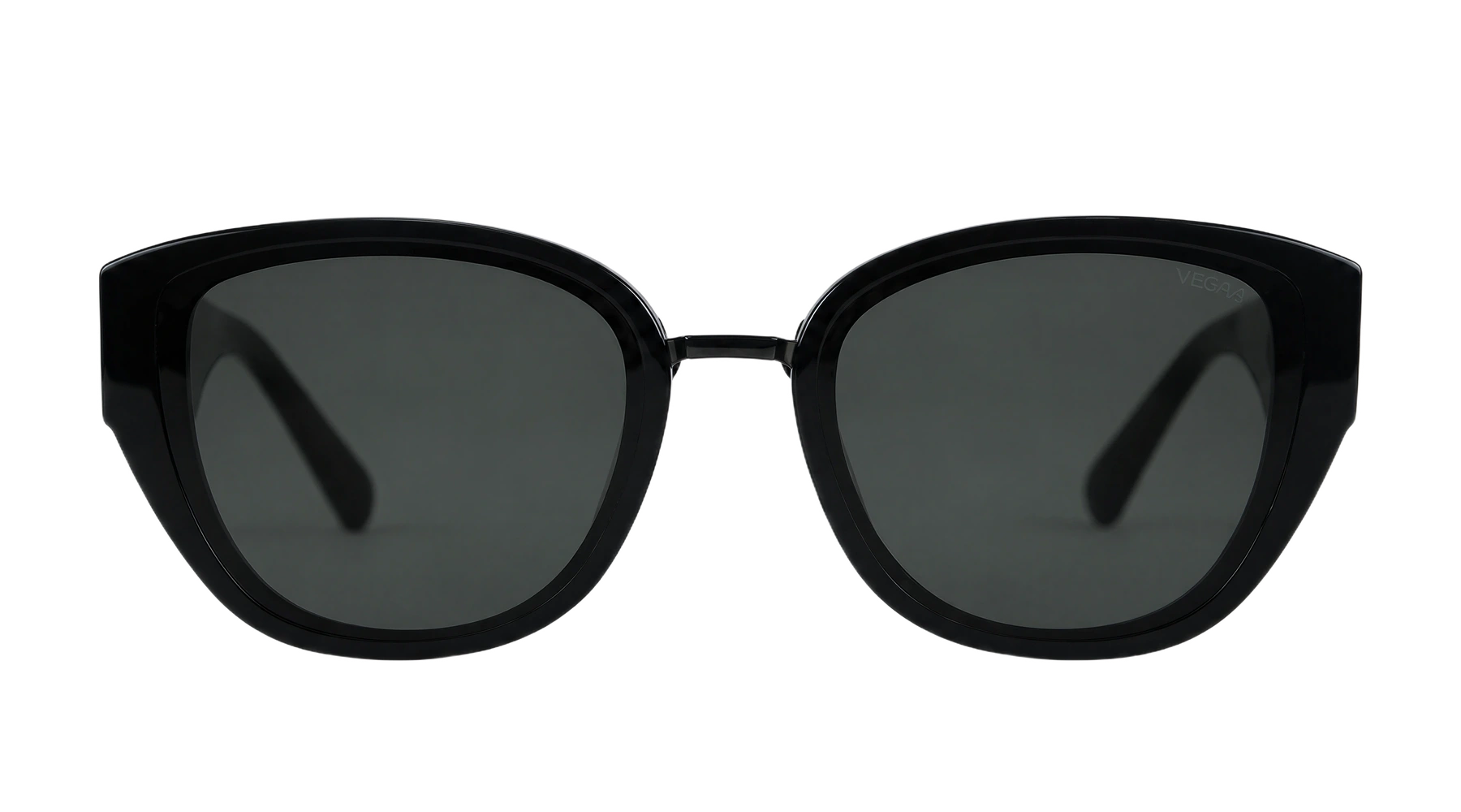 V6002 Sunglasses Black / Smoke front view