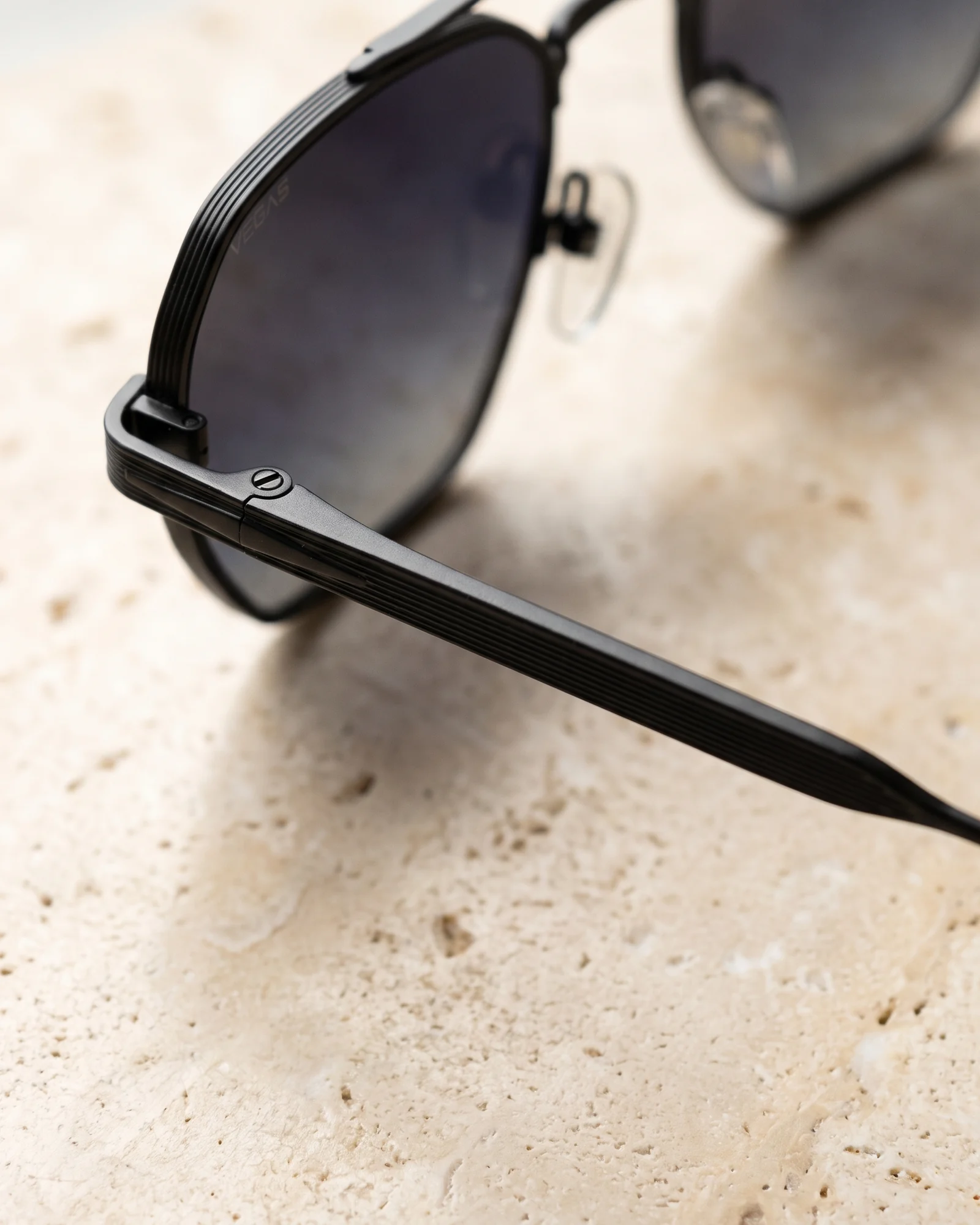 VEGAS OLD25186S Black Hinge