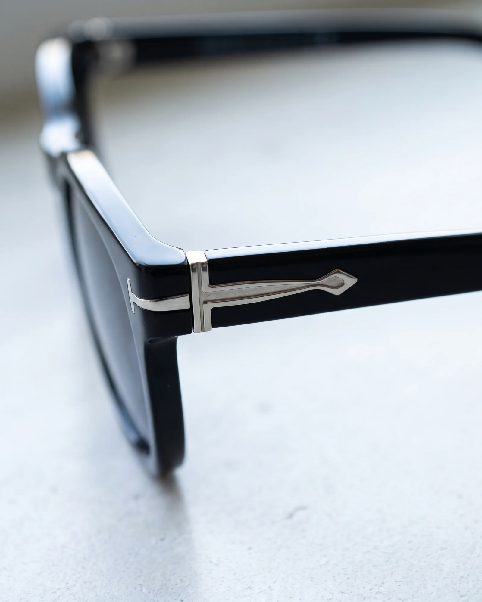 VEGAS OLD6912T Black Hinge
