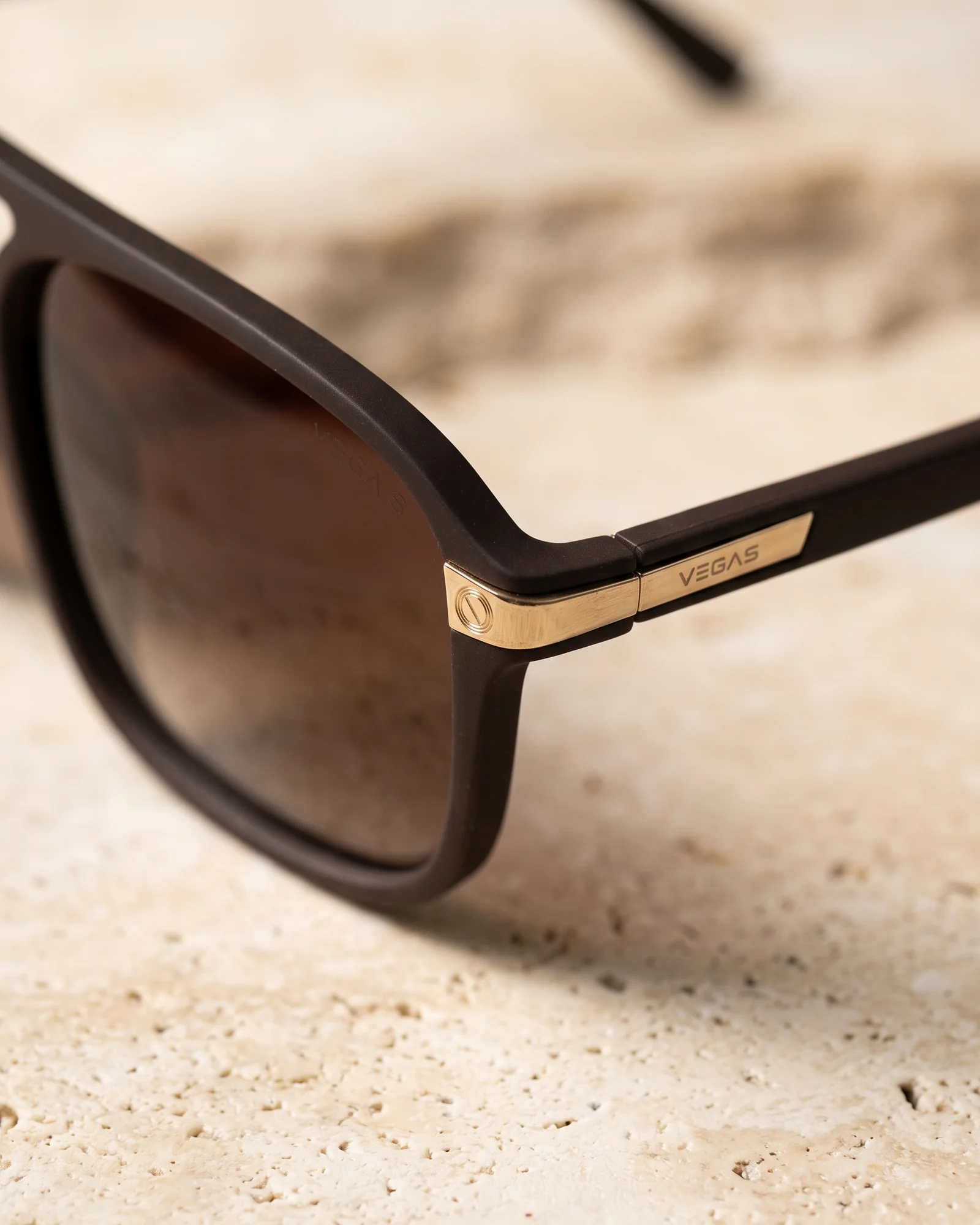 VEGAS V2106 saddle Brown Temple